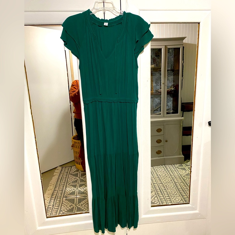 OLD NAVY MAXI DRESS